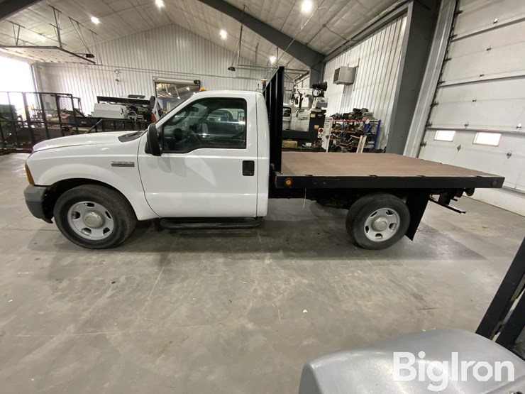 2005-ford-f350-xl-image-8
