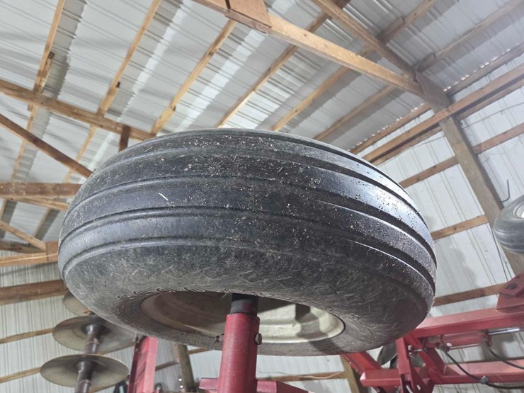 case-ih-3900-image-36