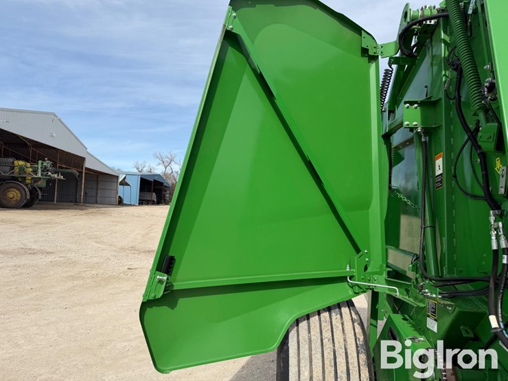 2023-john-deere-560m-image-15