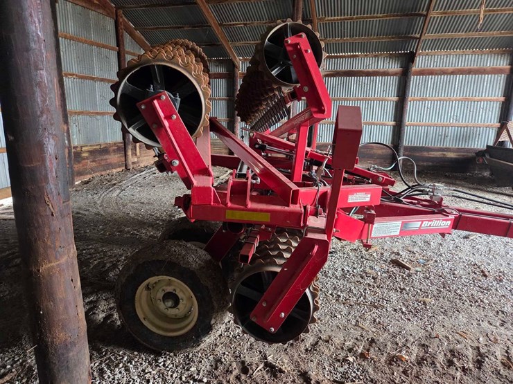 20'-brillion-x-series-cultipacker-image-37