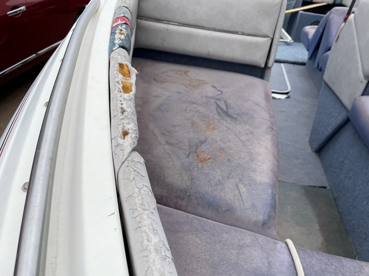 #4331-•-bayliner-boat-and-trailer-(titles-in-delay)-image-38