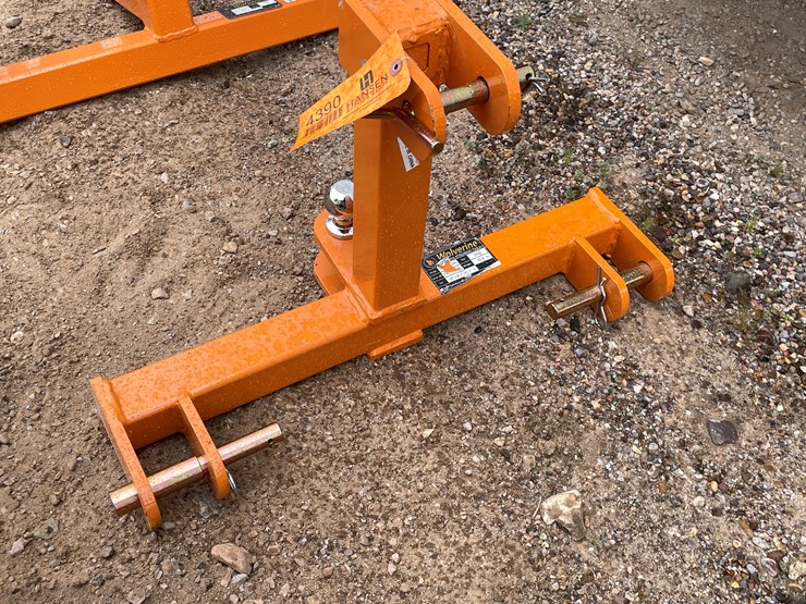 2026-caterpillar-12-image-8