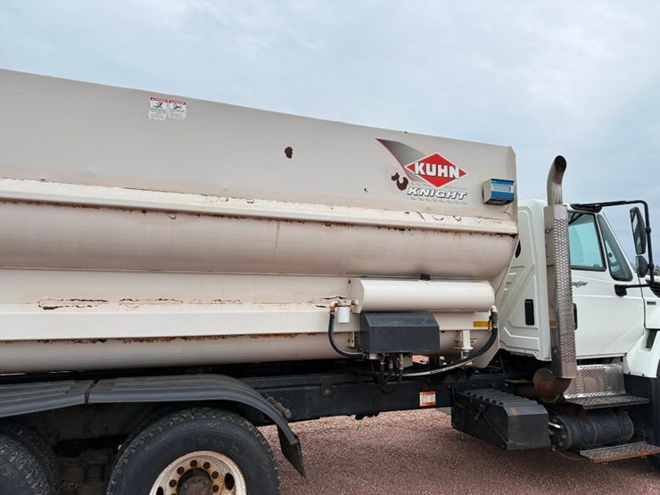 international-7600-image-16