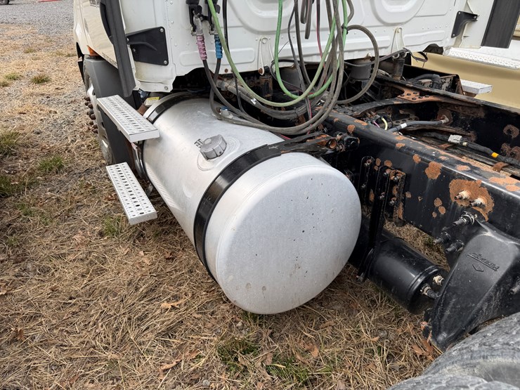 #40953-•-2019-freightliner-cascadia-t/a-daycab-truck-tractor-3akjhtdv4kskd3197-image-26