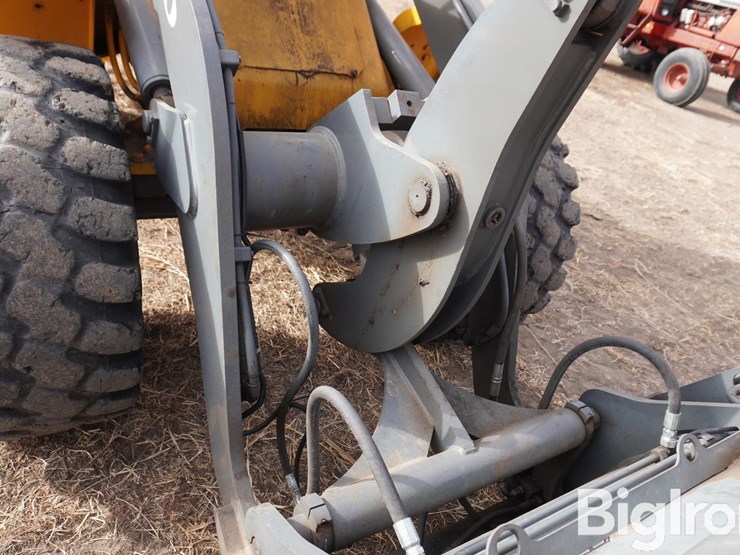 2005-volvo-l30b-image-19