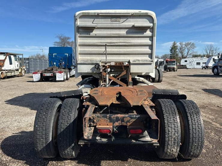 2006-caterpillar-c11-image-4