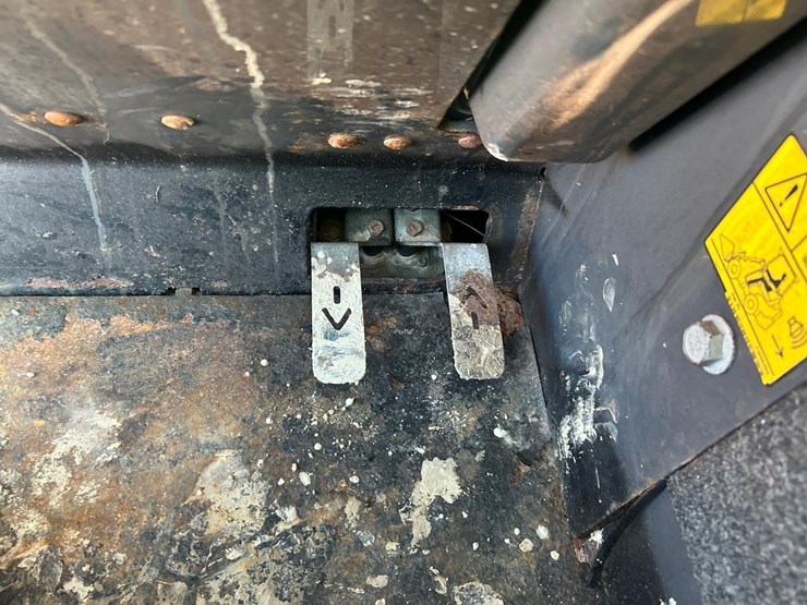 2020-bobcat-l23-image-18