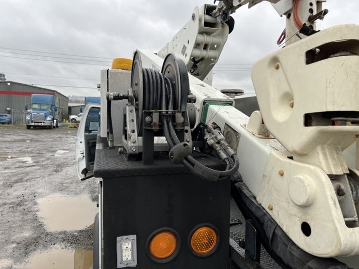 2011-ford-f550-image-20