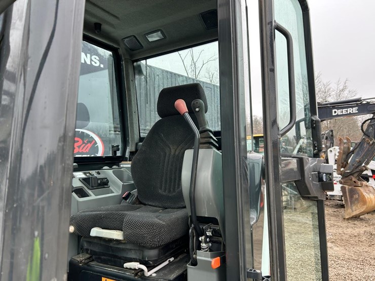 2022-bobcat-e88-image-19