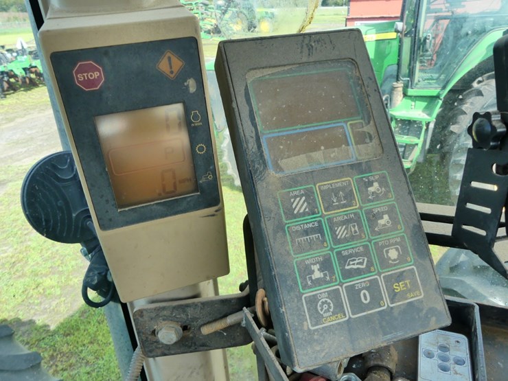 john-deere-8400-image-16