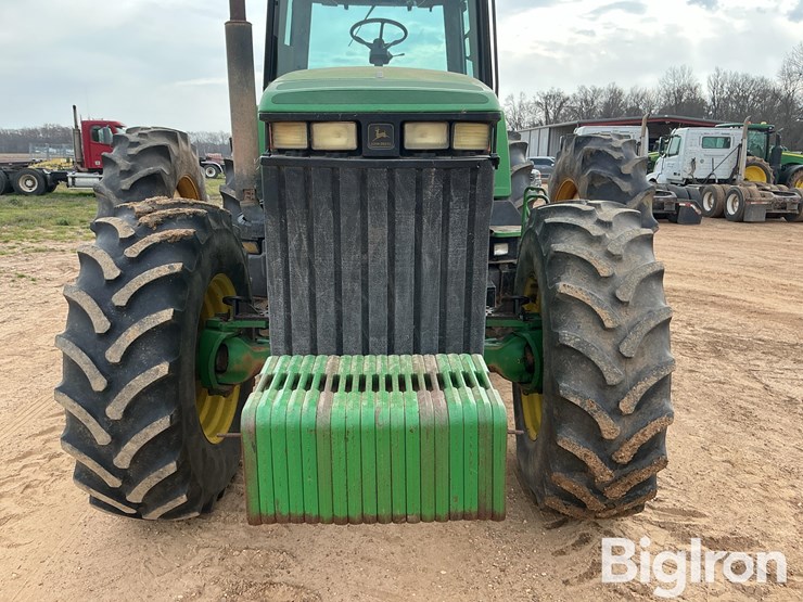 john-deere-8400-image-10