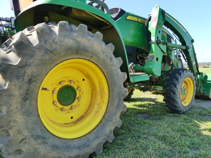 2018-john-deere-3033r-image-8