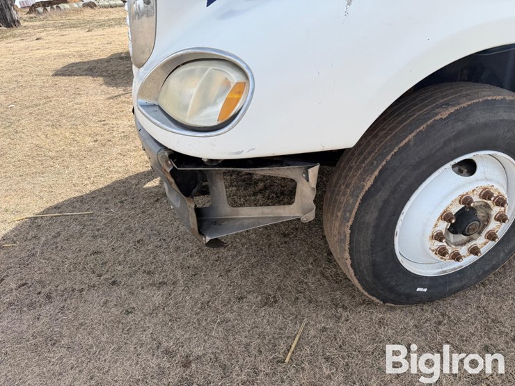 2005-freightliner-columbia-120-t/a-truck-tractor-image-9