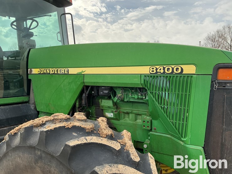 john-deere-8400-image-13