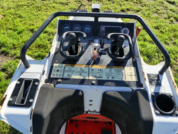 2022-bobcat-mt100-image-9