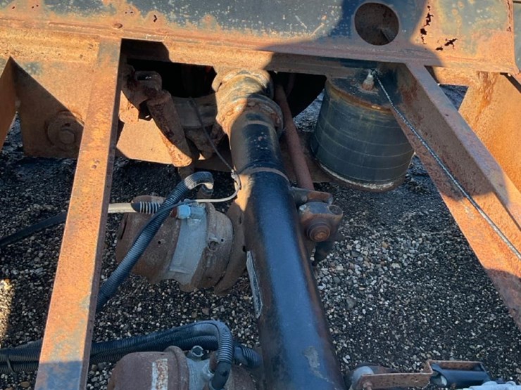 2005-unknown-trailer-image-12