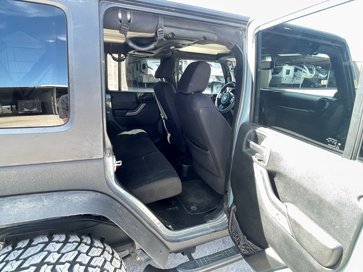 2014-jeep-wrangler-image-79
