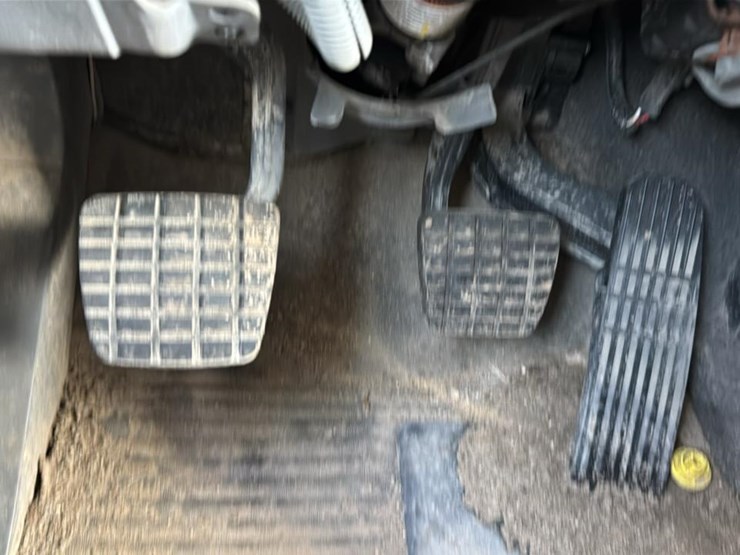 2006-caterpillar-c11-image-38