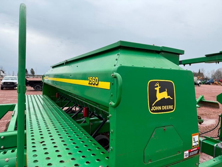 john-deere-1560-image-42