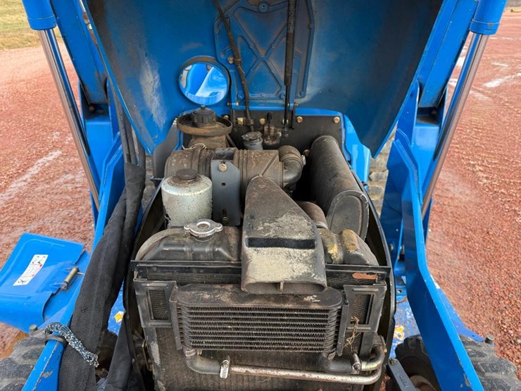 new-holland-tc29d-image-32