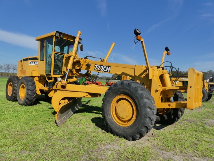 deere-772ch-image-1