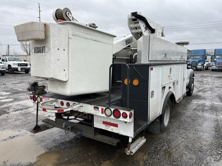 2011-ford-f550-image-4