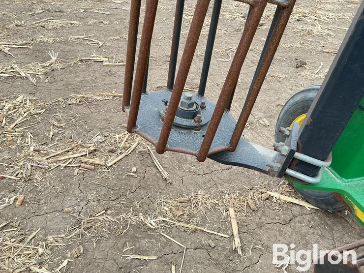 john-deere-200-image-17