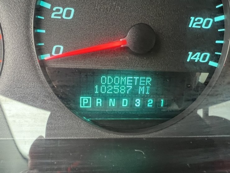 2011-chevrolet-impala-sedan-image-26