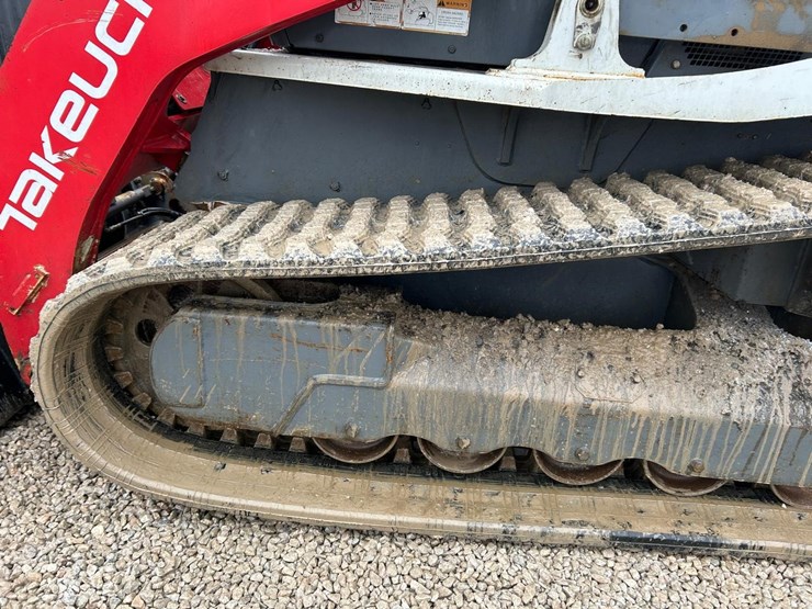 2018-takeuchi-tl12v2-image-18