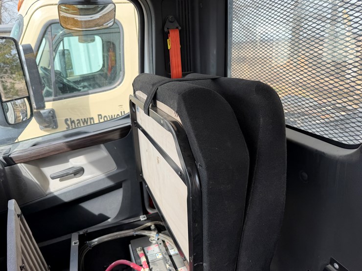 #40953-•-2019-freightliner-cascadia-t/a-daycab-truck-tractor-3akjhtdv4kskd3197-image-64