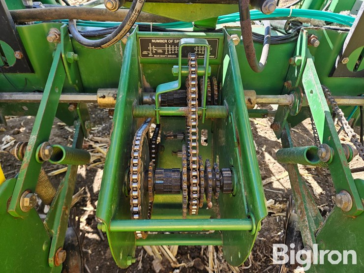 john-deere-7200-image-19