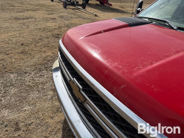 2011-chevrolet-3500-image-12