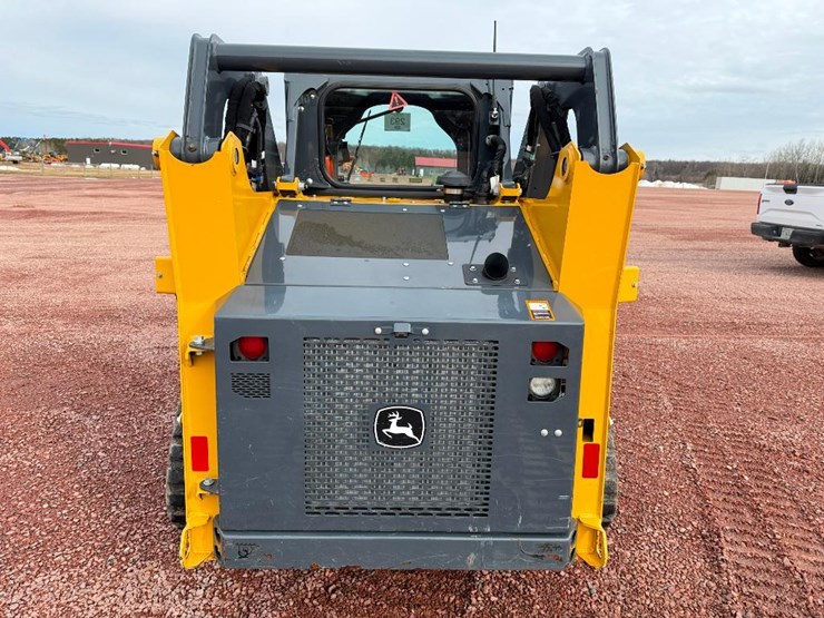 2020-deere-317g-image-27