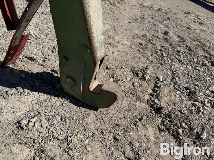 john-deere-8430-image-10