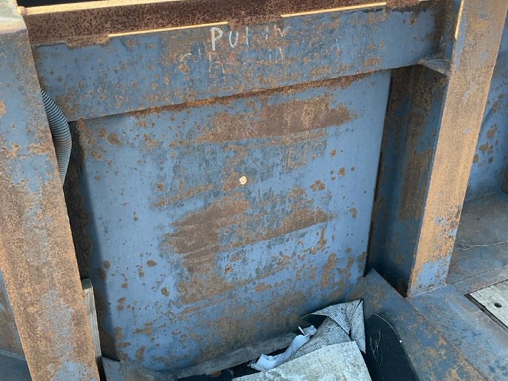 2007-unknown-trailer-image-15