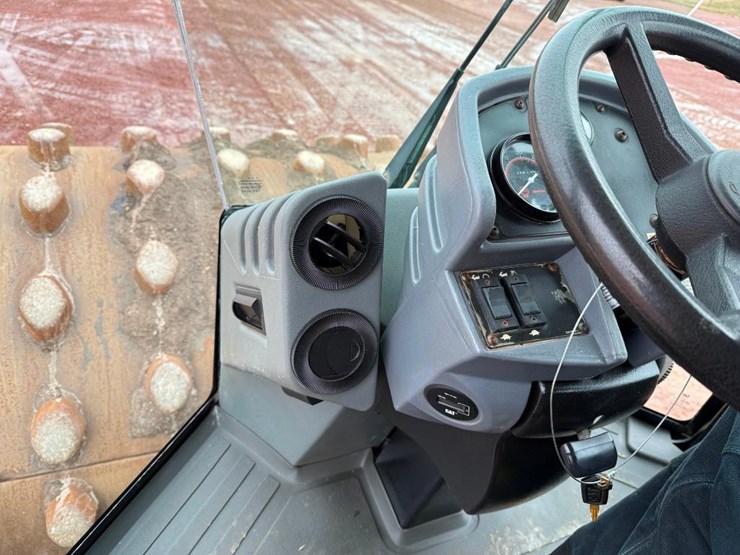 caterpillar-cs-563e-image-61