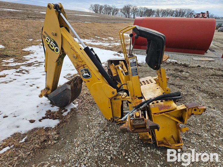 john-deere-850-image-8