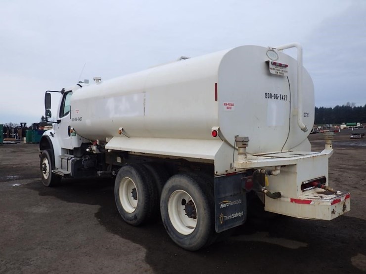 2016-freightliner-m2-15'-t/a-water-truck-image-7