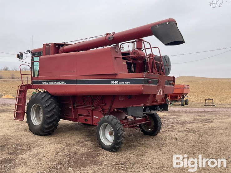 1991-case-ih-1640-image-7