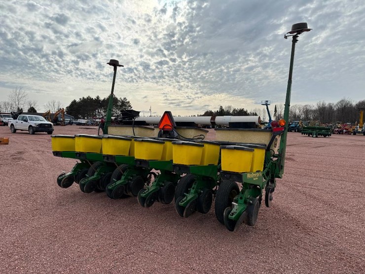 john-deere-1750-image-3