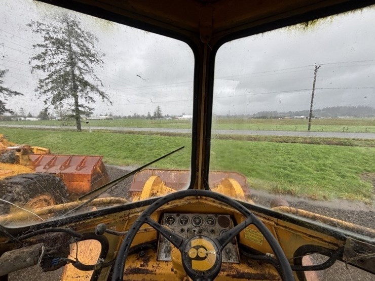 1966-caterpillar-966b-image-21