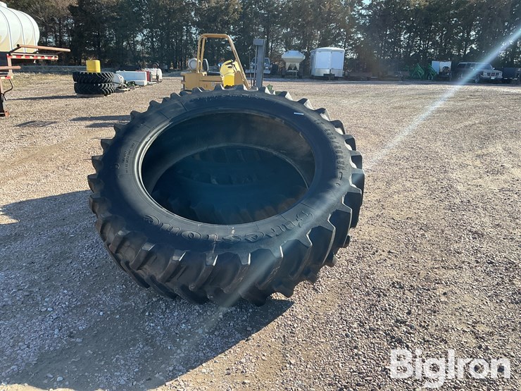 john-deere-8320-image-4