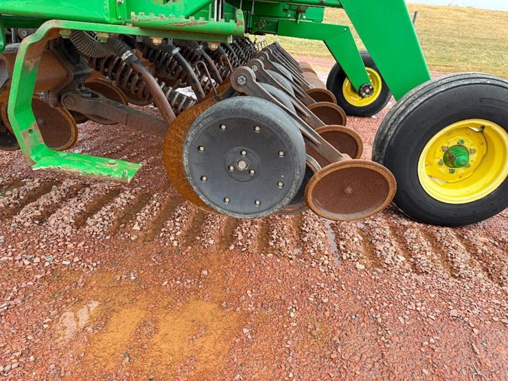 john-deere-1560-image-38