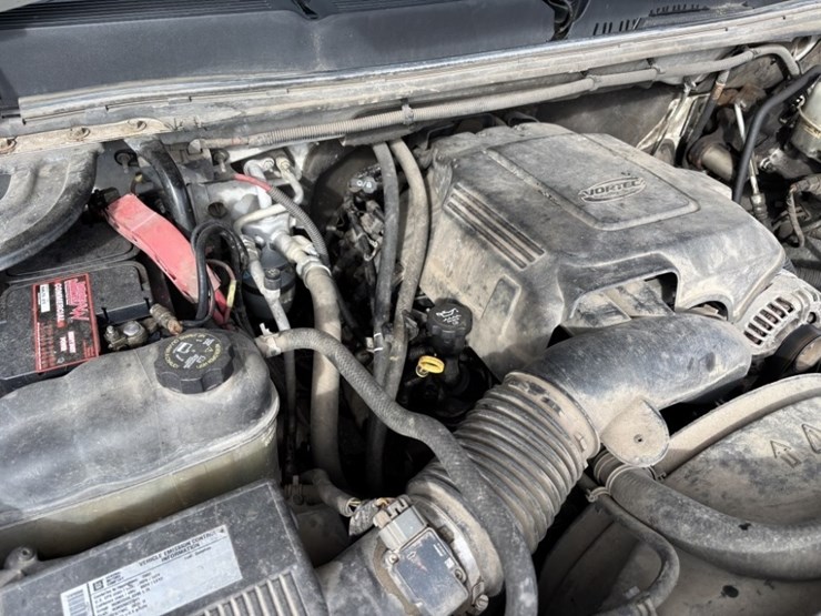 2009-chevrolet-silverado-2500-image-16