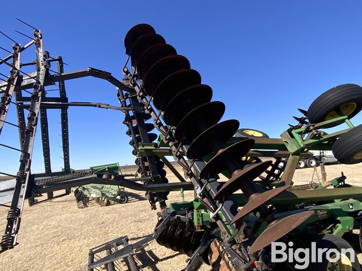 john-deere-630-image-17