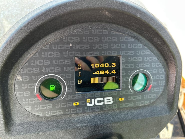 jcb-vm117-asphalt-roller-image-18