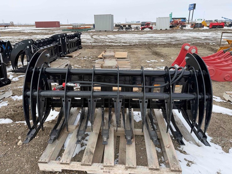 curved-log-grabber-image-2