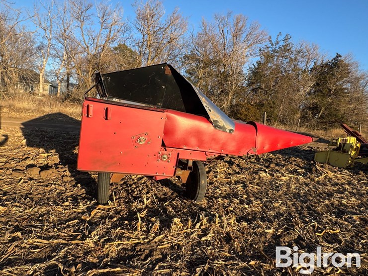 case-ih-1064-image-8