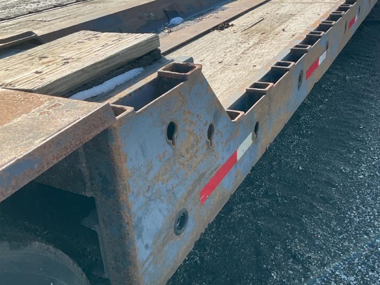 2007-unknown-trailer-image-38