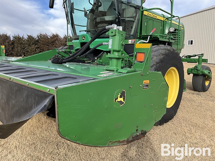 2017-john-deere-w235-image-9